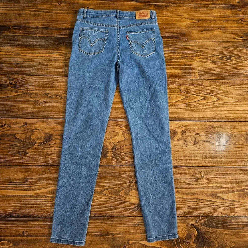 Levis trendy levi